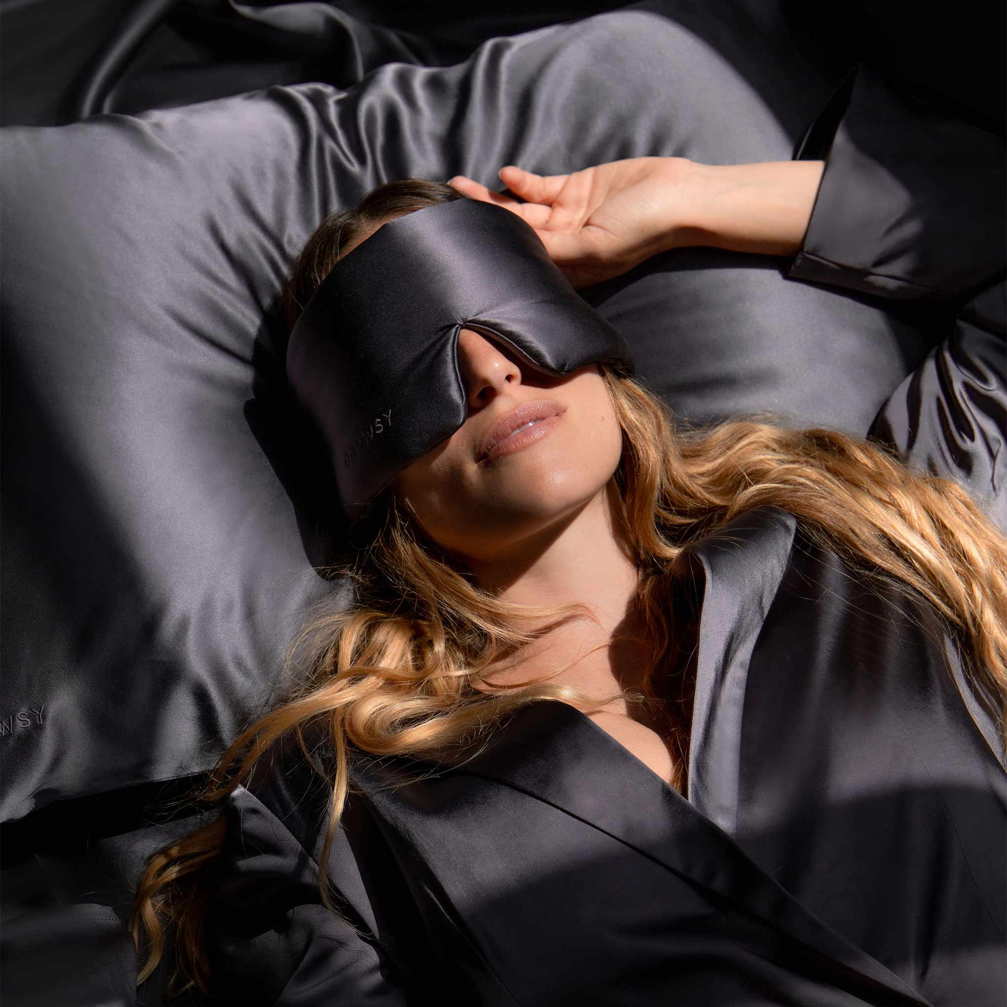 Moonlight Shadow Silk Pillowcase - Image 3